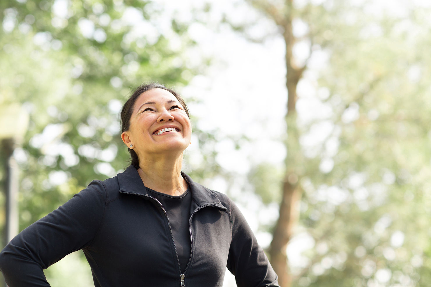 Image of healthy lifestyle choices including exercise, sleep, and a balanced diet for gut health.